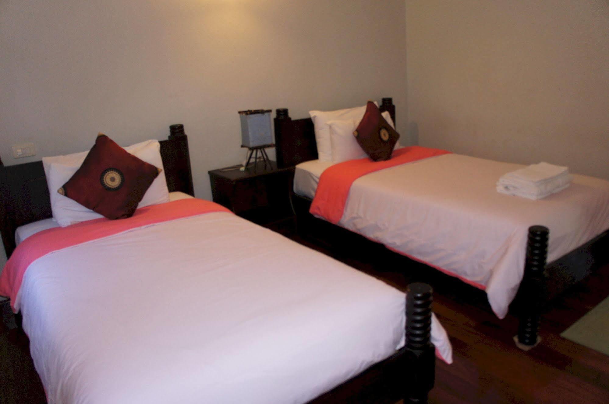 Phounsab Guesthouse Luang Prabang Luaran gambar